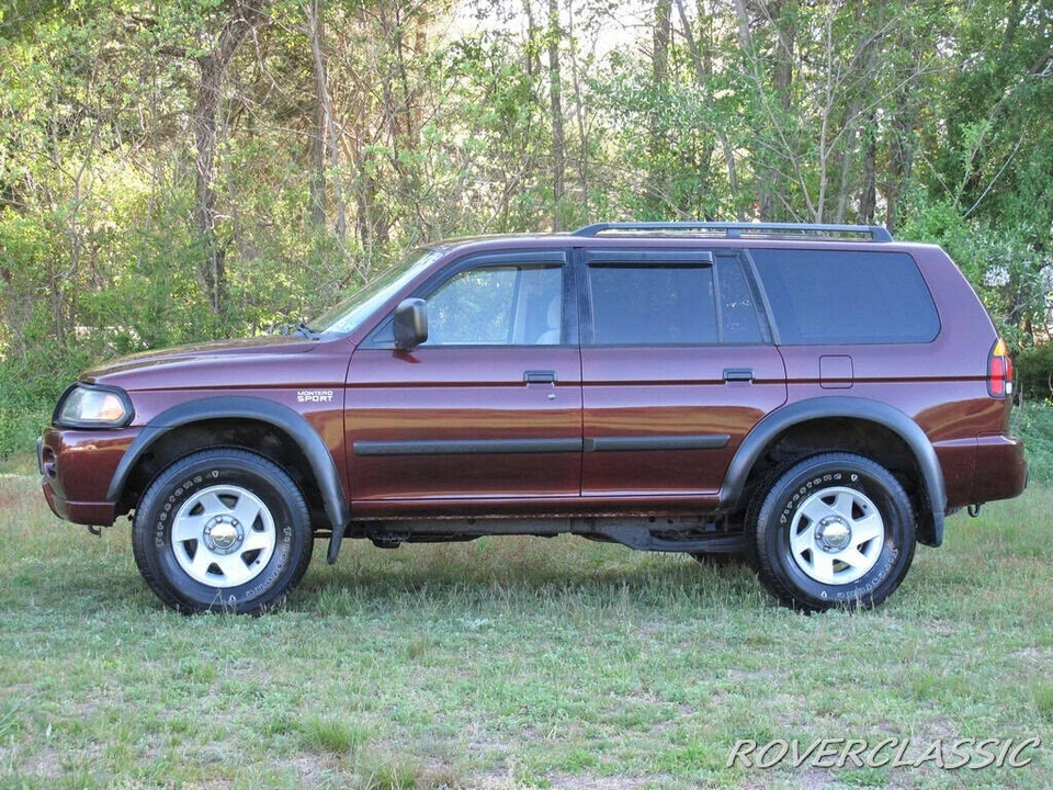 2002 Mitsubishi Pajero/Montero 3rd Gen - Image 12 of 12
