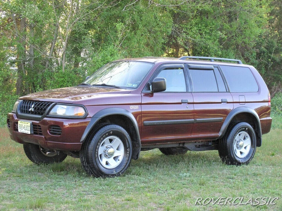 2002 Mitsubishi Pajero/Montero 3rd Gen - Image 9 of 12