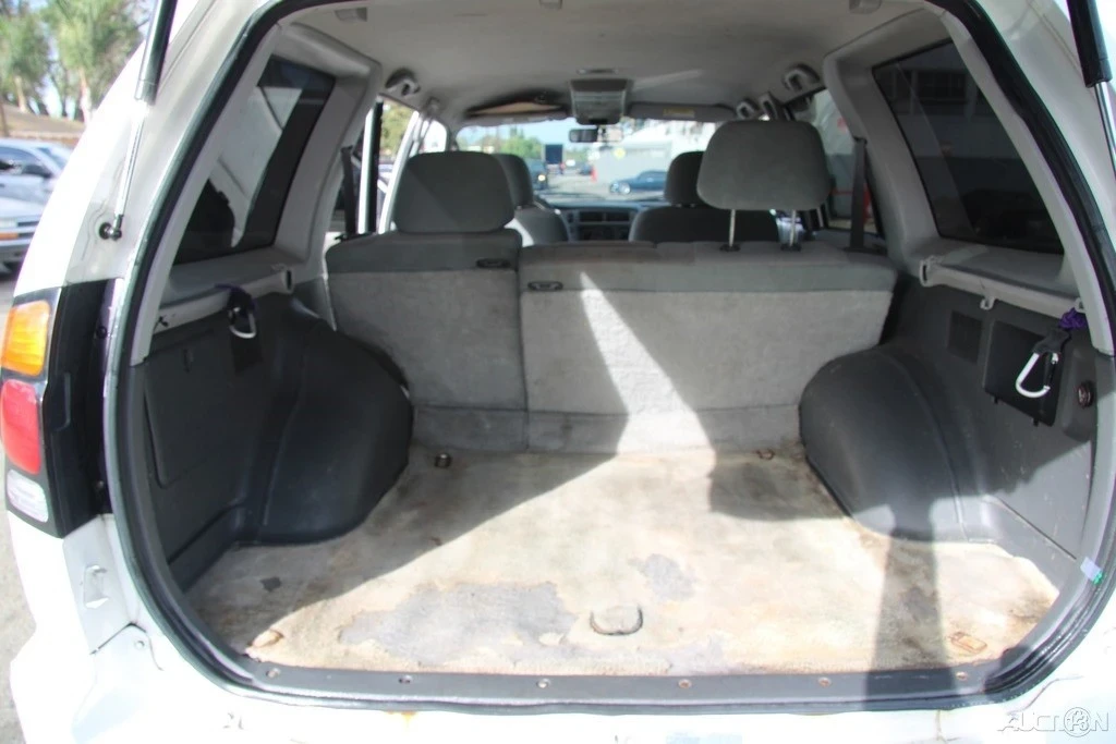 2002 Mitsubishi Pajero/Montero 3rd Gen - Image 20 of 21