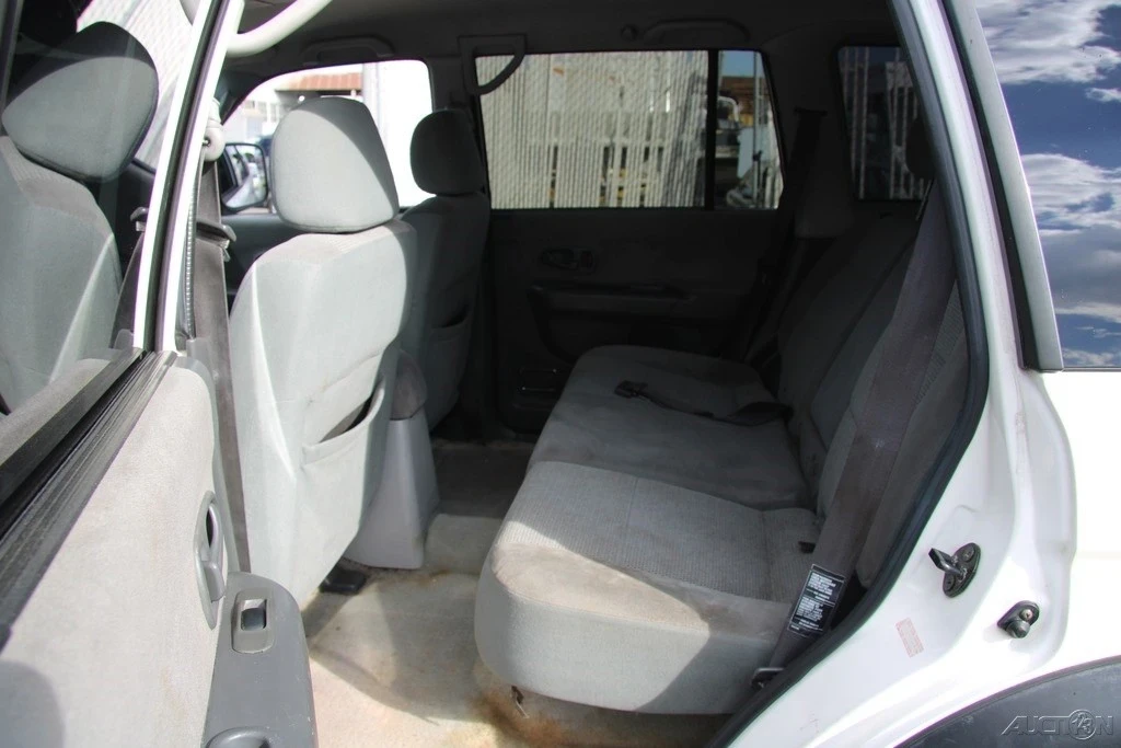 2002 Mitsubishi Pajero/Montero 3rd Gen - Image 19 of 21