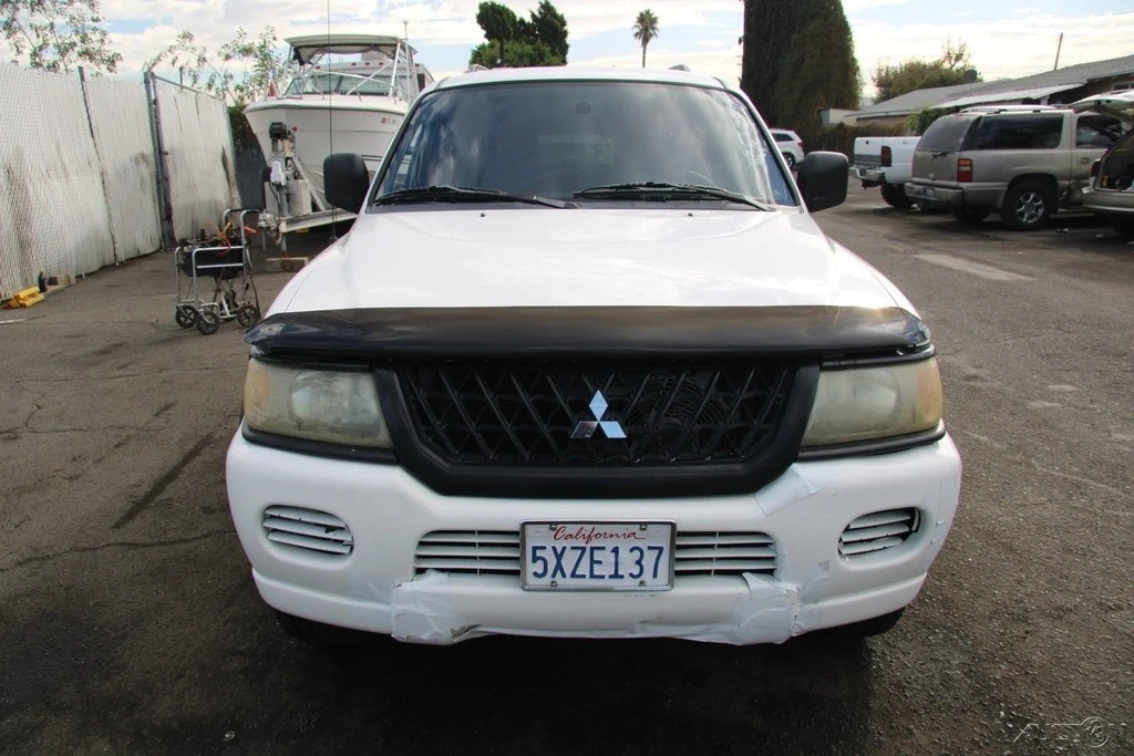 2002 Mitsubishi Pajero/Montero 3rd Gen - Image 9 of 21