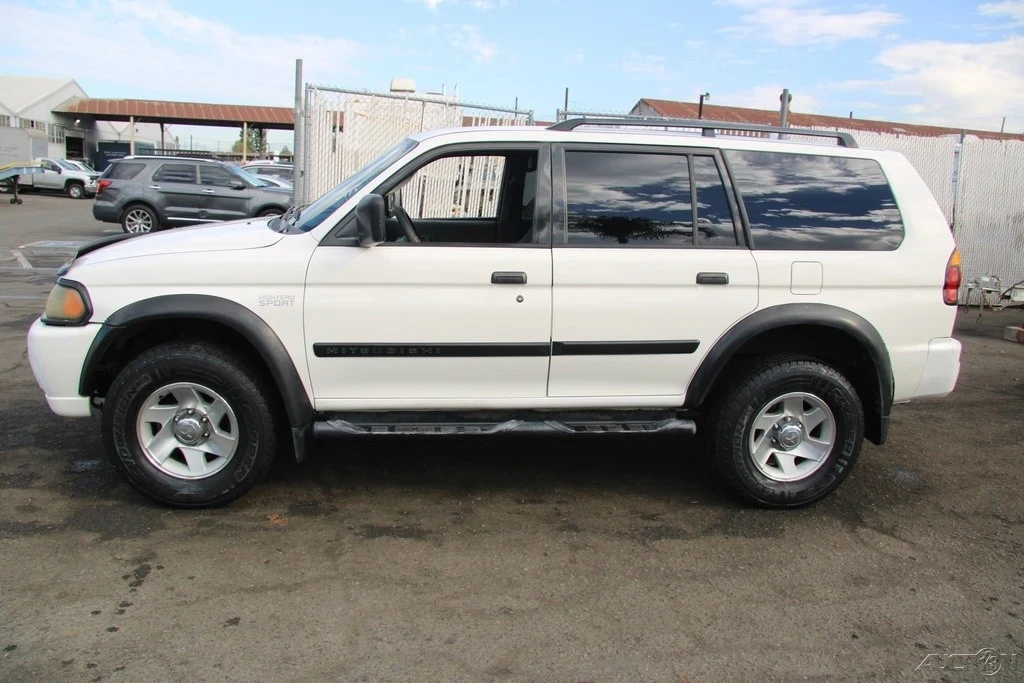 2002 Mitsubishi Pajero/Montero 3rd Gen - Image 3 of 21