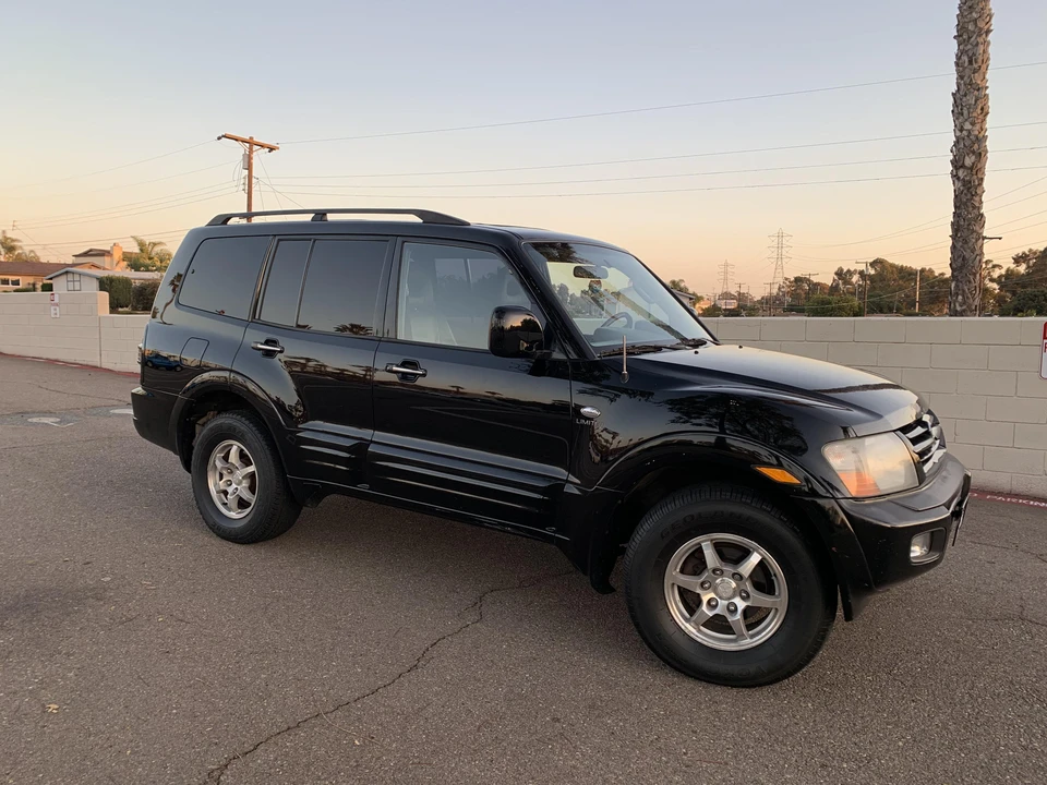 2002 Mitsubishi Pajero/Montero 3rd Gen - Image 21 of 31