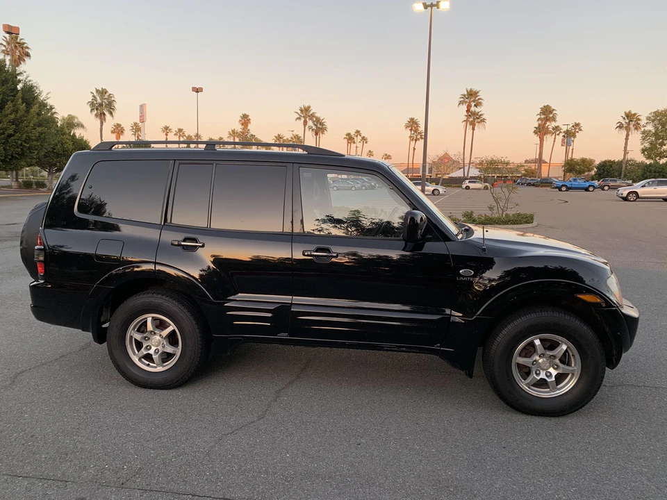 2002 Mitsubishi Pajero/Montero 3rd Gen - Image 20 of 31