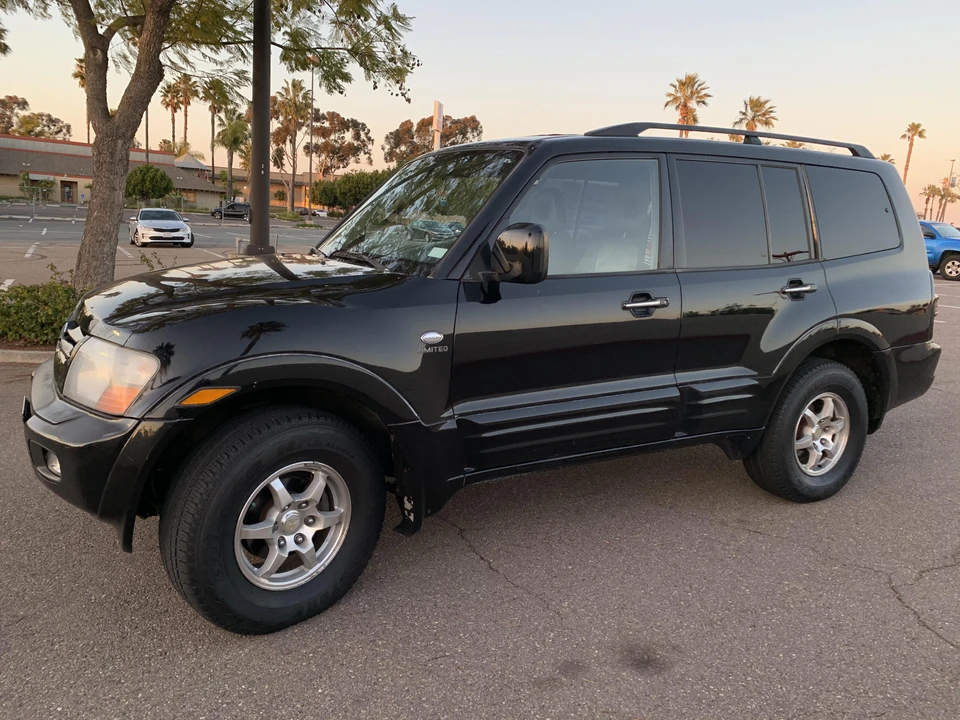 2002 Mitsubishi Pajero/Montero 3rd Gen - Image 11 of 31