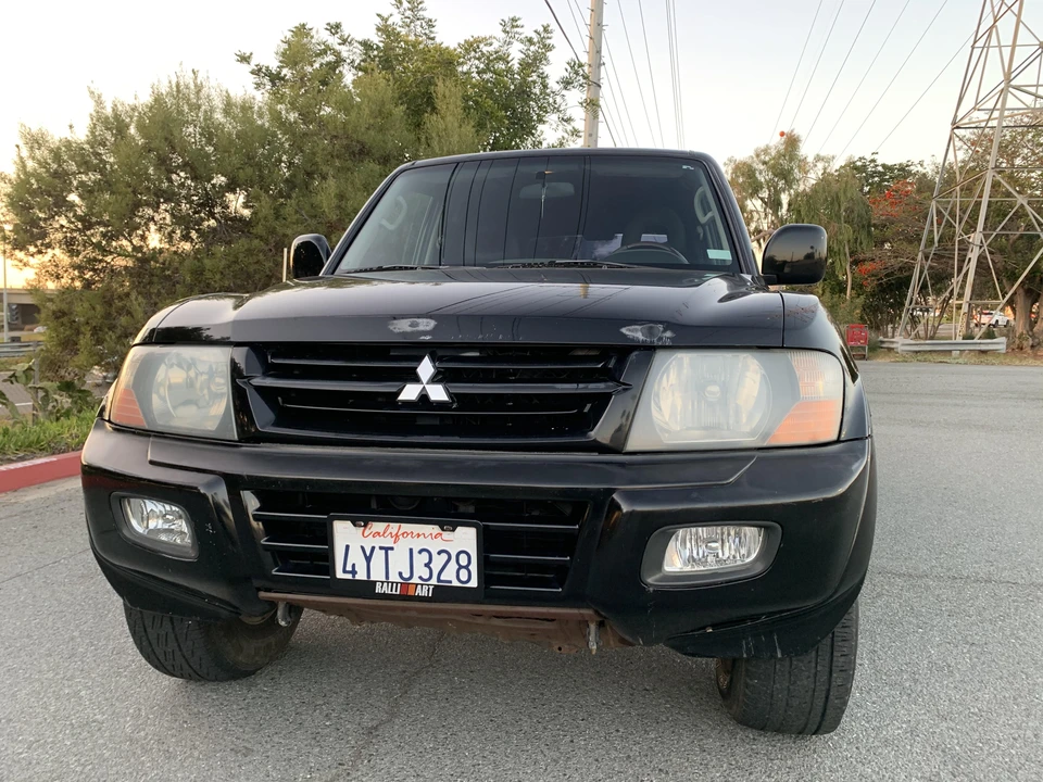 2002 Mitsubishi Pajero/Montero 3rd Gen - Image 2 of 31