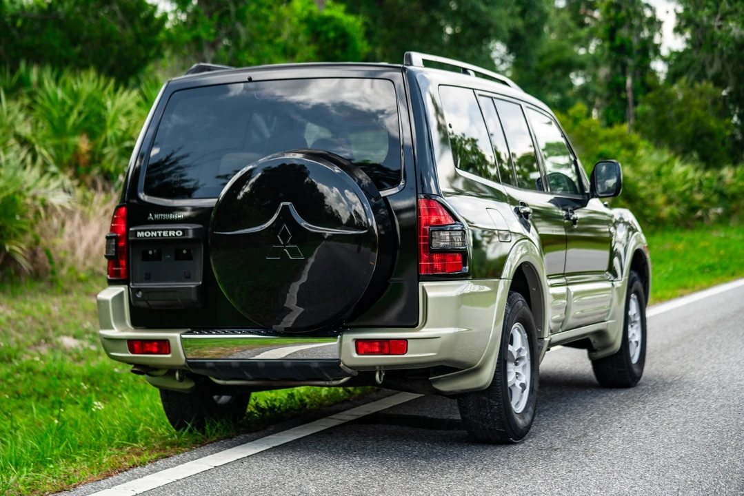2002 Mitsubishi Pajero/Montero 3rd Gen - Image 20 of 31