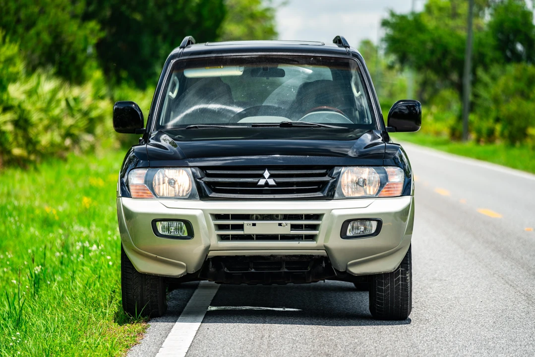 2002 Mitsubishi Pajero/Montero 3rd Gen - Image 6 of 31