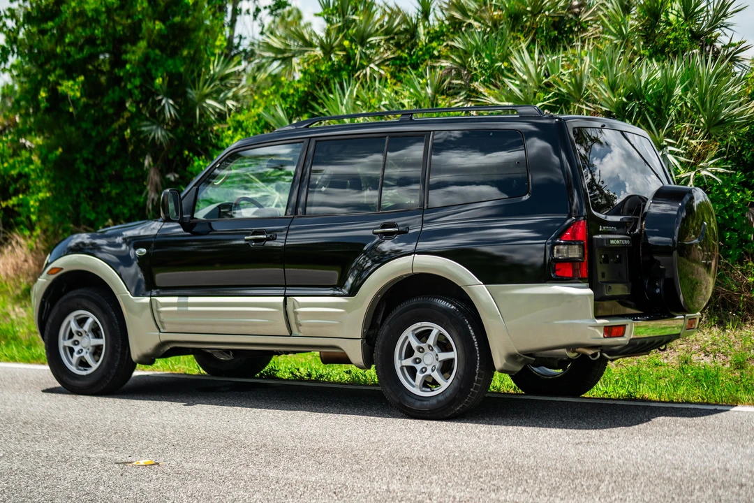 2002 Mitsubishi Pajero/Montero 3rd Gen - Image 14 of 31