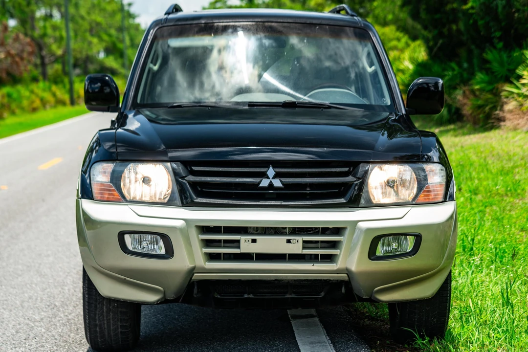 2002 Mitsubishi Pajero/Montero 3rd Gen - Image 2 of 31