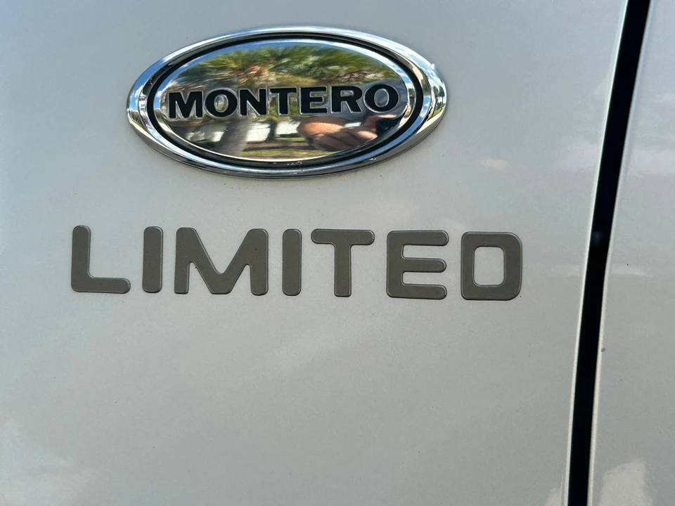 2002 Mitsubishi Pajero/Montero 3rd Gen - Image 22 of 31