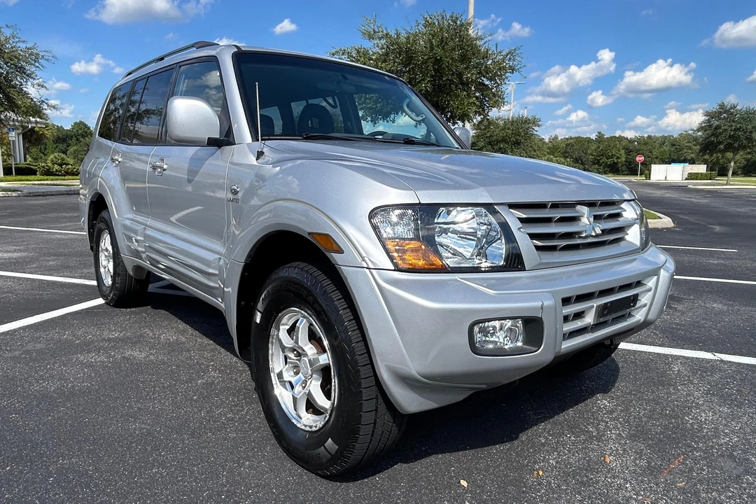 2002 Mitsubishi Pajero/Montero 3rd Gen - Image 6 of 31