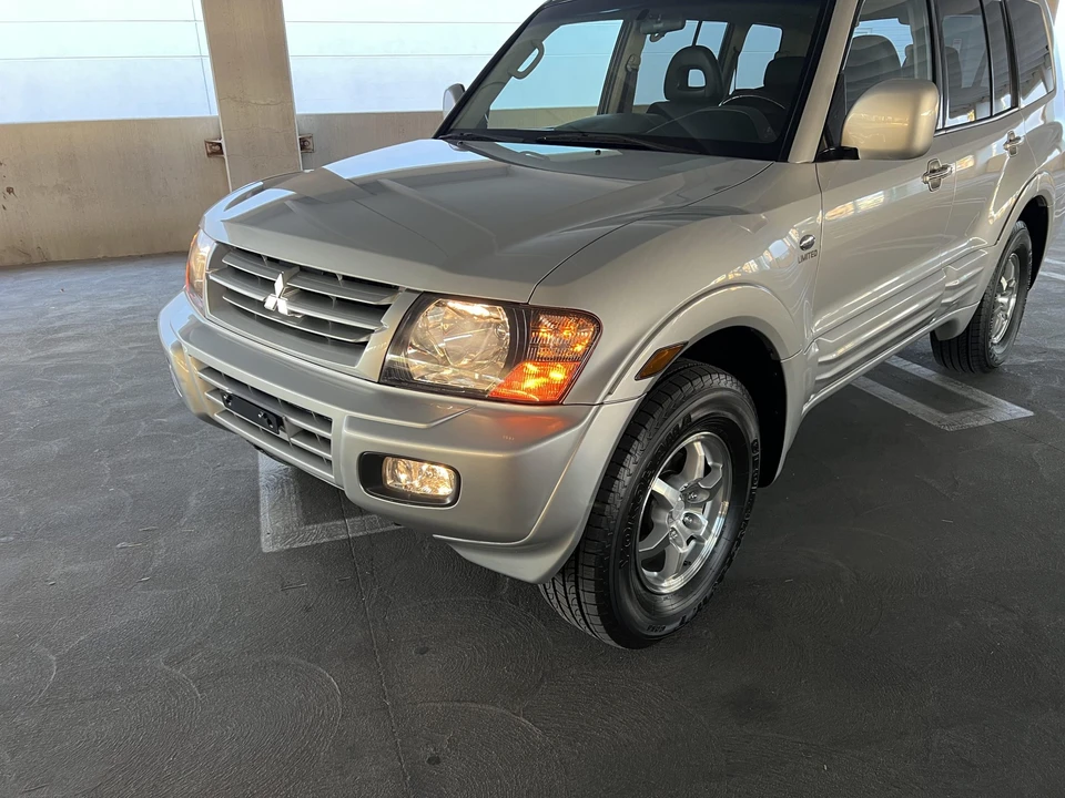 2002 Mitsubishi Pajero/Montero 3rd Gen - Image 15 of 31