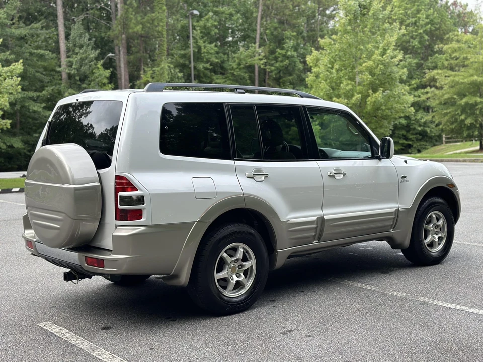 2002 Mitsubishi Pajero/Montero 3rd Gen - Image 7 of 31