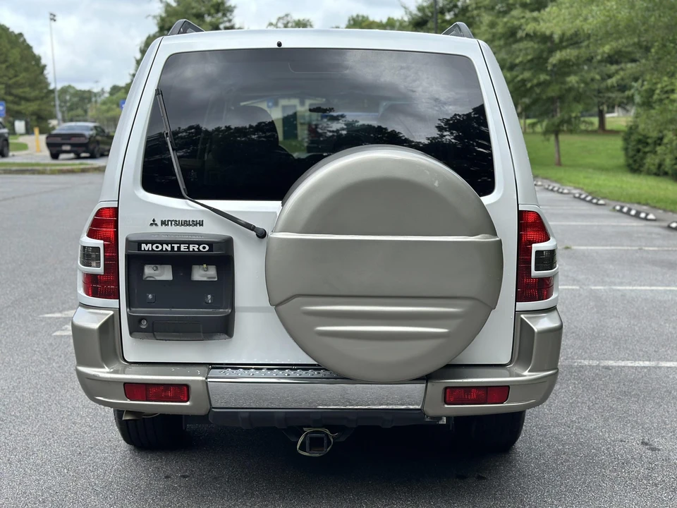 2002 Mitsubishi Pajero/Montero 3rd Gen - Image 6 of 31