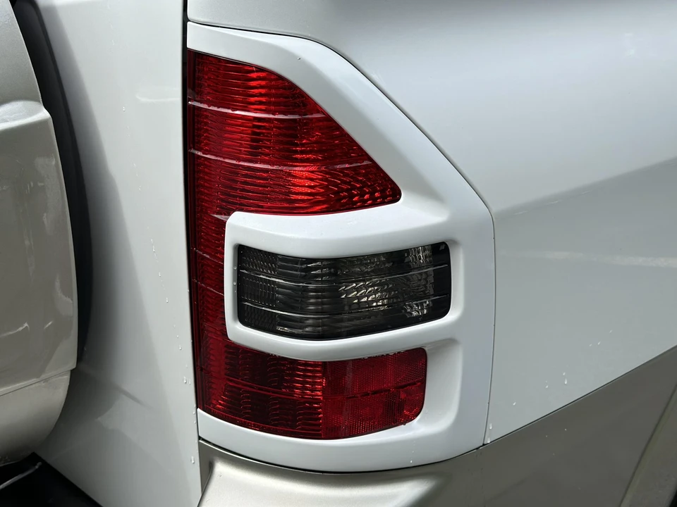 2002 Mitsubishi Pajero/Montero 3rd Gen - Image 21 of 31