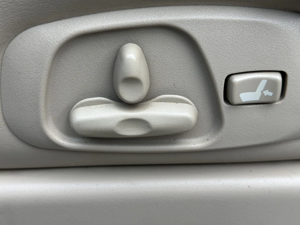 2002 Mitsubishi Pajero/Montero 3rd Gen - Image 31 of 31