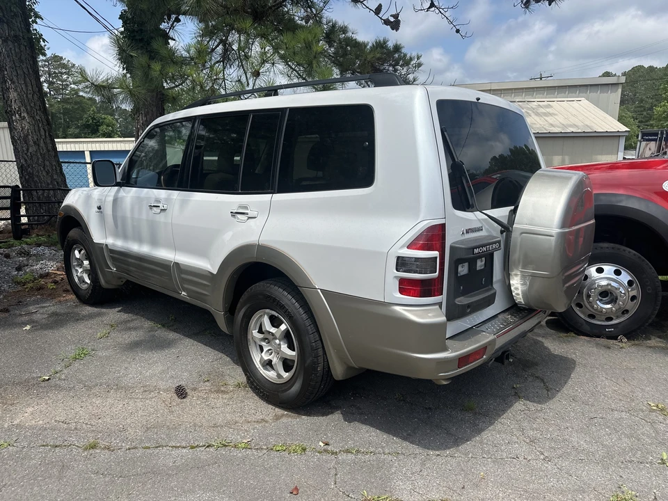 2002 Mitsubishi Pajero/Montero 3rd Gen - Image 5 of 31