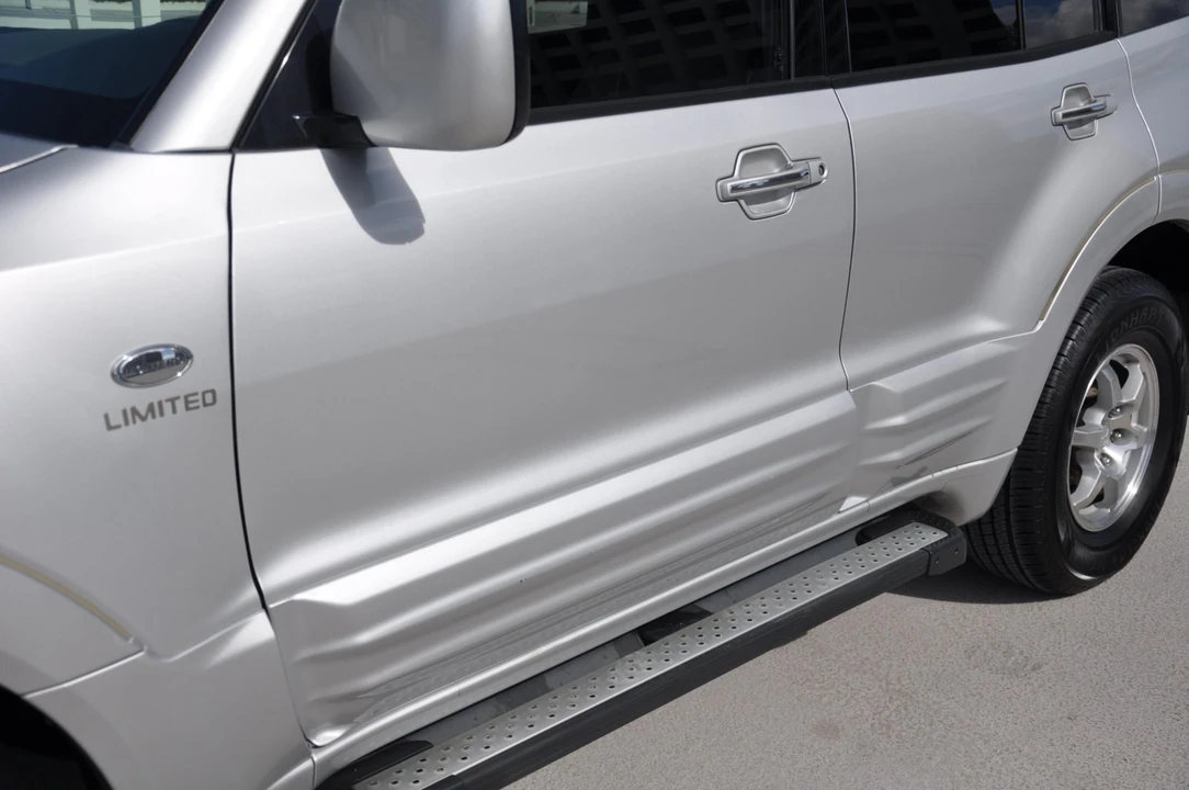 2002 Mitsubishi Pajero/Montero 3rd Gen - Image 27 of 31