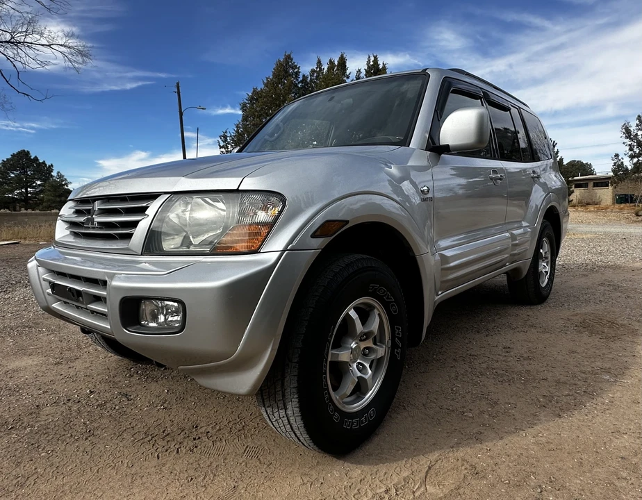 2002 Mitsubishi Pajero/Montero 3rd Gen - Image 2 of 31