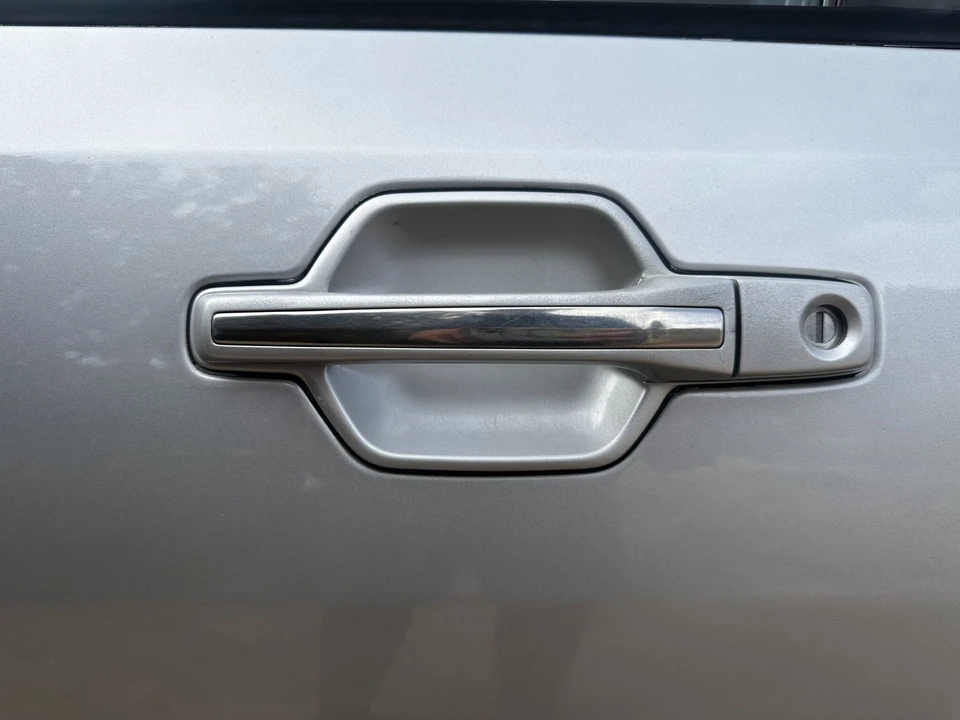 2002 Mitsubishi Pajero/Montero 3rd Gen - Image 16 of 31