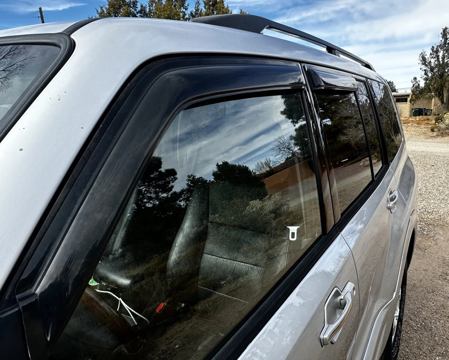 2002 Mitsubishi Pajero/Montero 3rd Gen - Image 15 of 31
