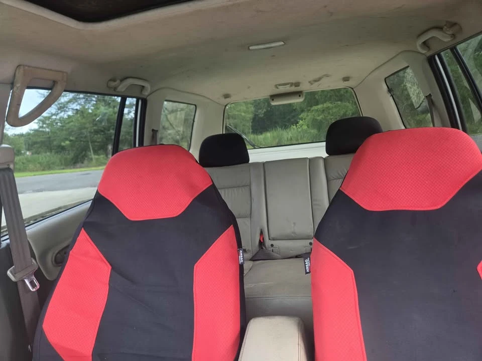 2002 Mitsubishi Pajero/Montero - Image 7 of 12