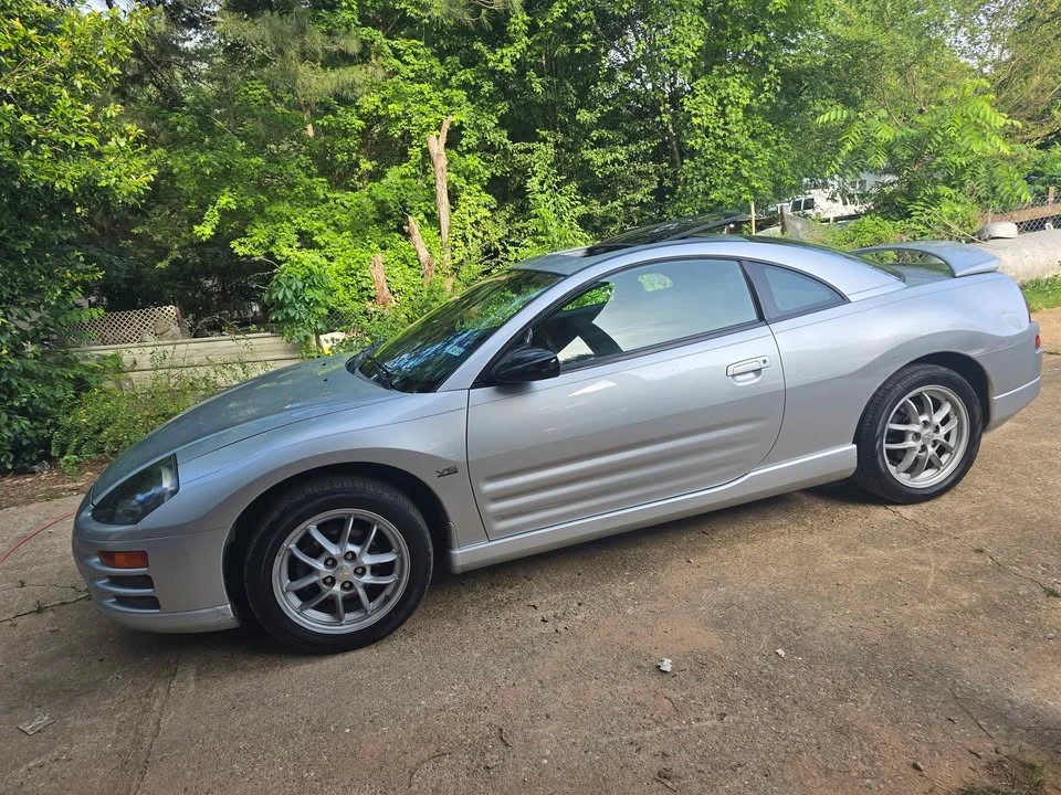 2002 Mitsubishi Eclipse 3rd Gen - Image 3 of 10