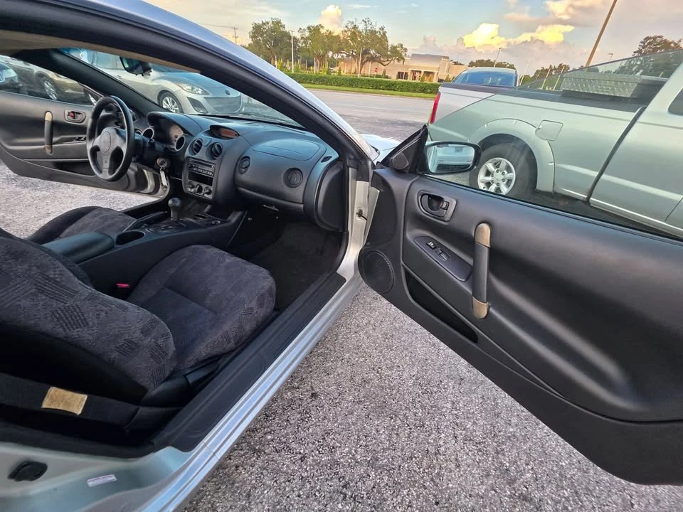 2002 Mitsubishi Eclipse 3rd Gen - Image 16 of 20