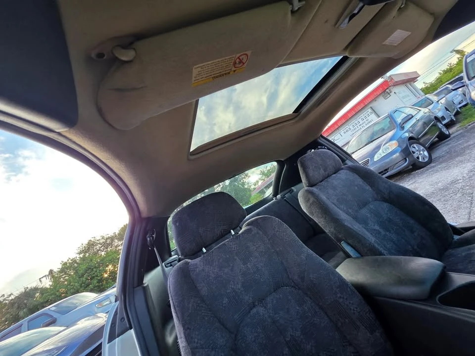 2002 Mitsubishi Eclipse 3rd Gen - Image 18 of 20