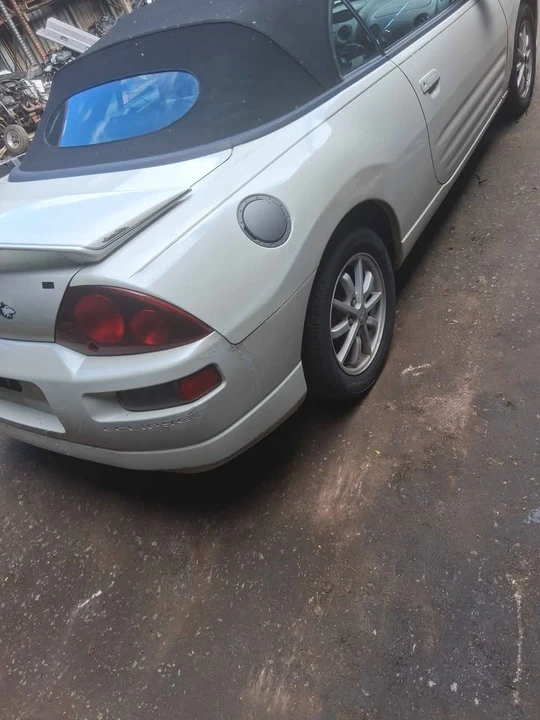 2002 Mitsubishi Eclipse 3rd Gen - Image 5 of 11