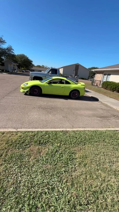 2002 Mitsubishi Eclipse 3rd Gen - Image 2 of 5