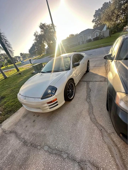 2002 Mitsubishi Eclipse 3rd Gen - Image 2 of 6