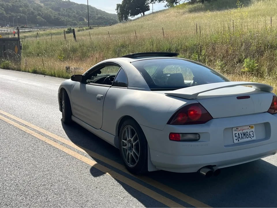 2002 Mitsubishi Eclipse 3rd Gen - Image 6 of 9