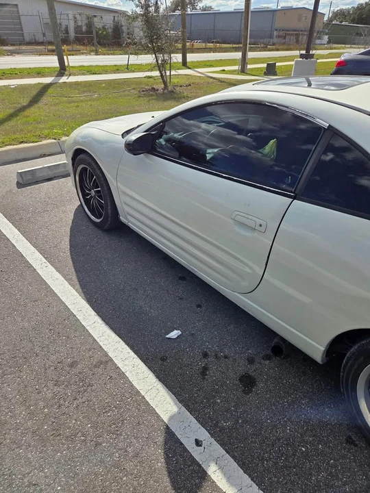 2002 Mitsubishi Eclipse 3rd Gen - Image 2 of 5