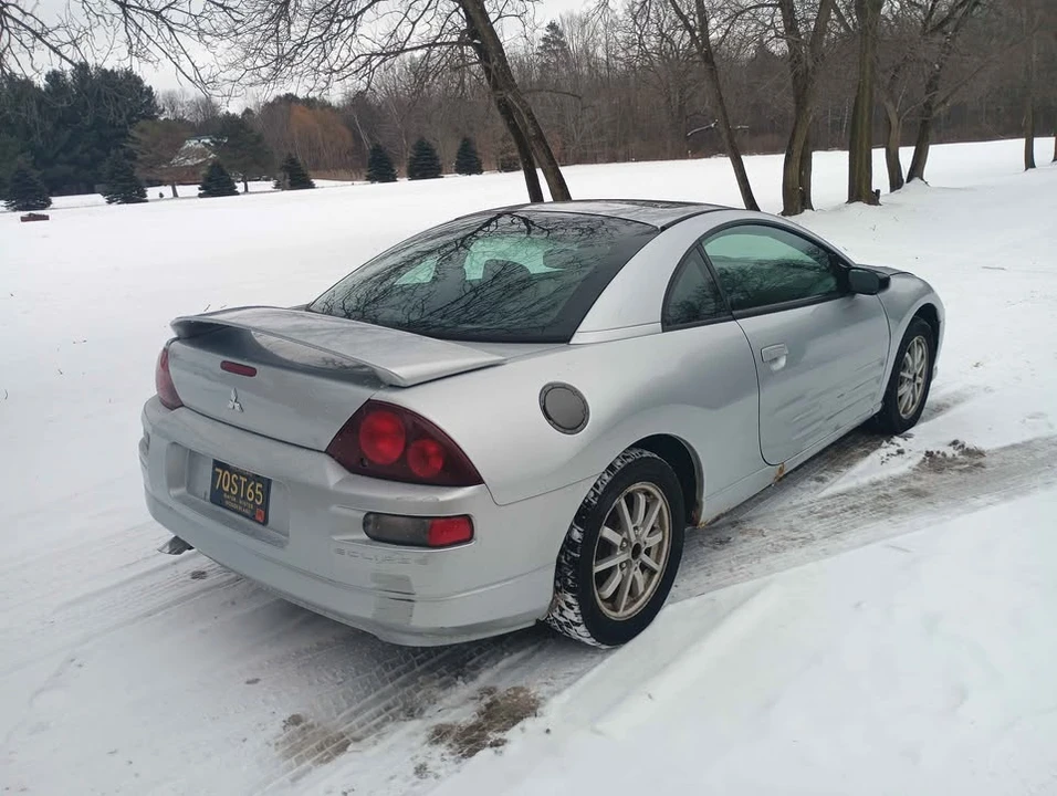 2002 Mitsubishi Eclipse 3rd Gen - Image 2 of 10