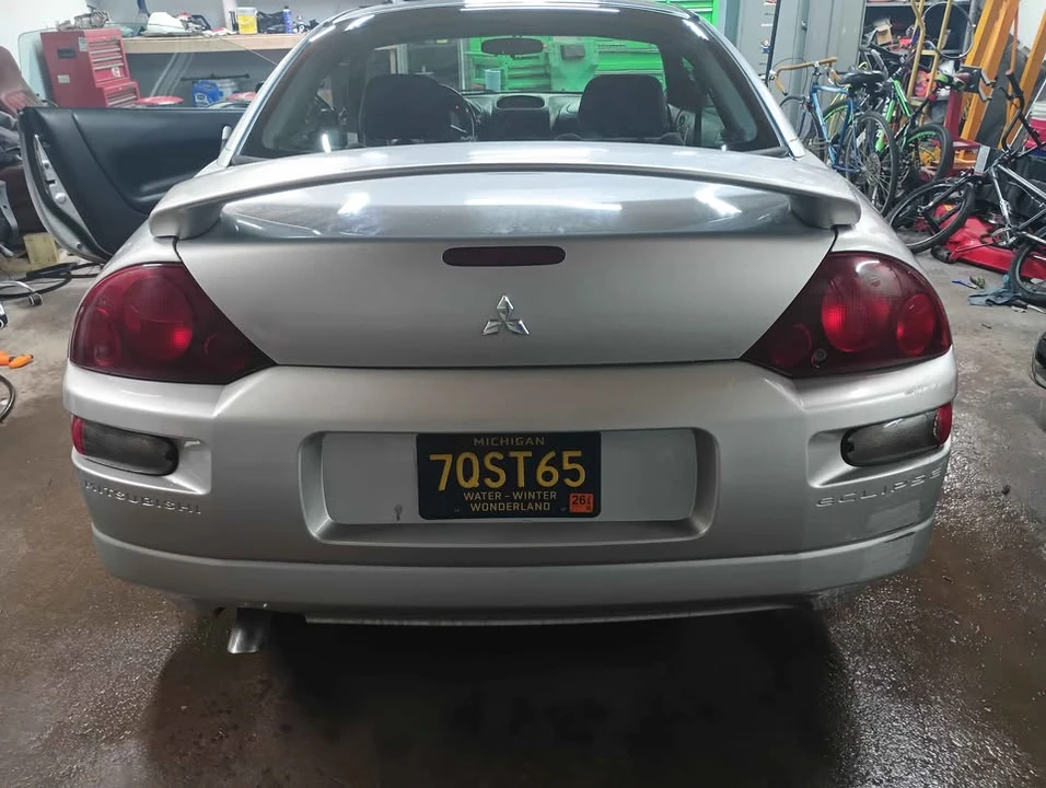 2002 Mitsubishi Eclipse 3rd Gen - Image 4 of 10
