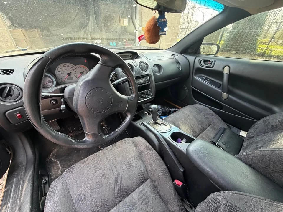 2002 Mitsubishi Eclipse 3rd Gen - Image 5 of 8