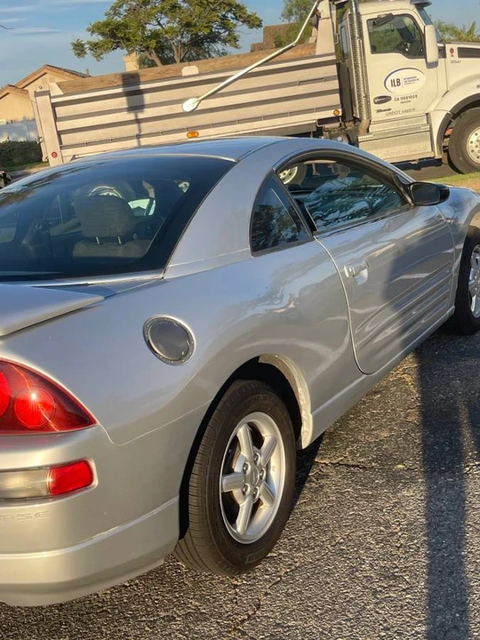 2002 Mitsubishi Eclipse 3rd Gen - Image 6 of 14