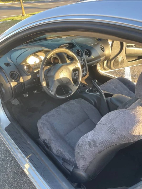 2002 Mitsubishi Eclipse 3rd Gen - Image 9 of 14