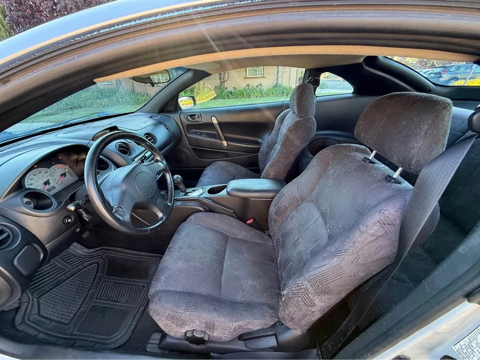 2002 Mitsubishi Eclipse 3rd Gen - Image 6 of 6