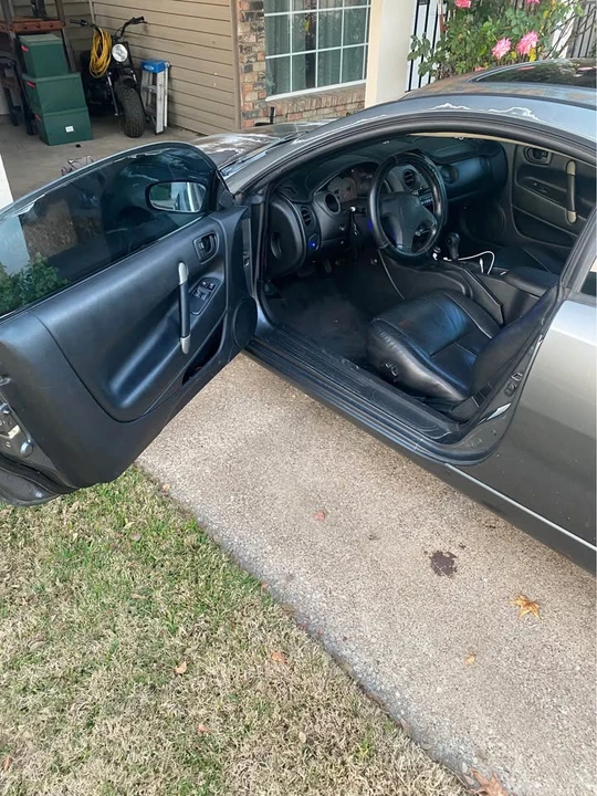 2002 Mitsubishi Eclipse 3rd Gen - Image 4 of 10