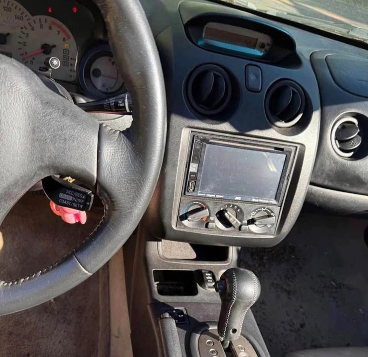 2002 Mitsubishi Eclipse 3rd Gen - Image 6 of 6