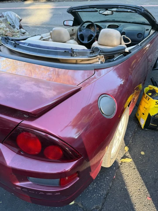 2002 Mitsubishi Eclipse 3rd Gen - Image 3 of 9