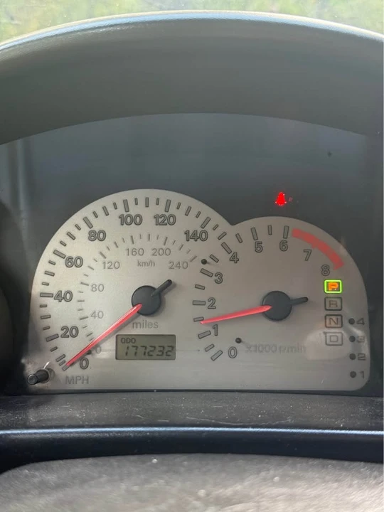 2002 Mitsubishi Eclipse 3rd Gen - Image 11 of 11