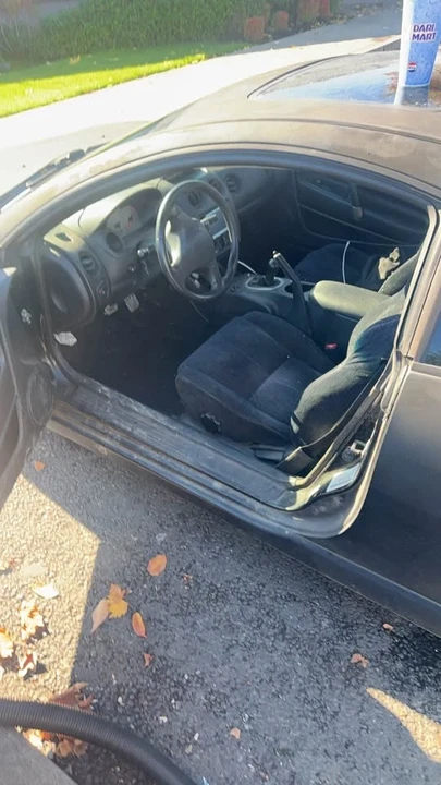 2002 Mitsubishi Eclipse 3rd Gen - Image 3 of 8