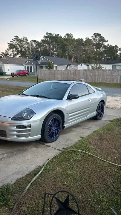 2002 Mitsubishi Eclipse 3rd Gen - Image 2 of 11