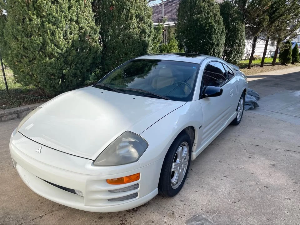 2002 Mitsubishi Eclipse 3rd Gen - Image 4 of 10