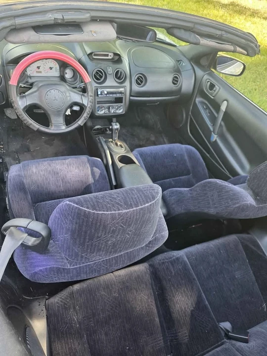 2002 Mitsubishi Eclipse 3rd Gen - Image 7 of 10