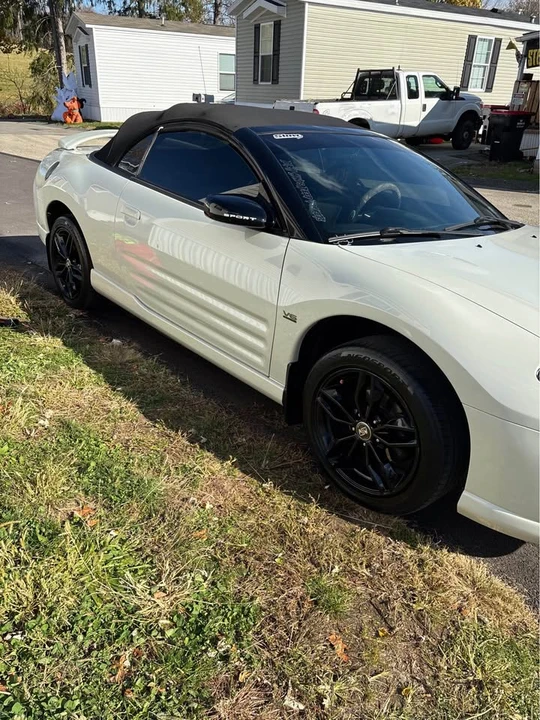 2002 Mitsubishi Eclipse 3rd Gen - Image 2 of 18